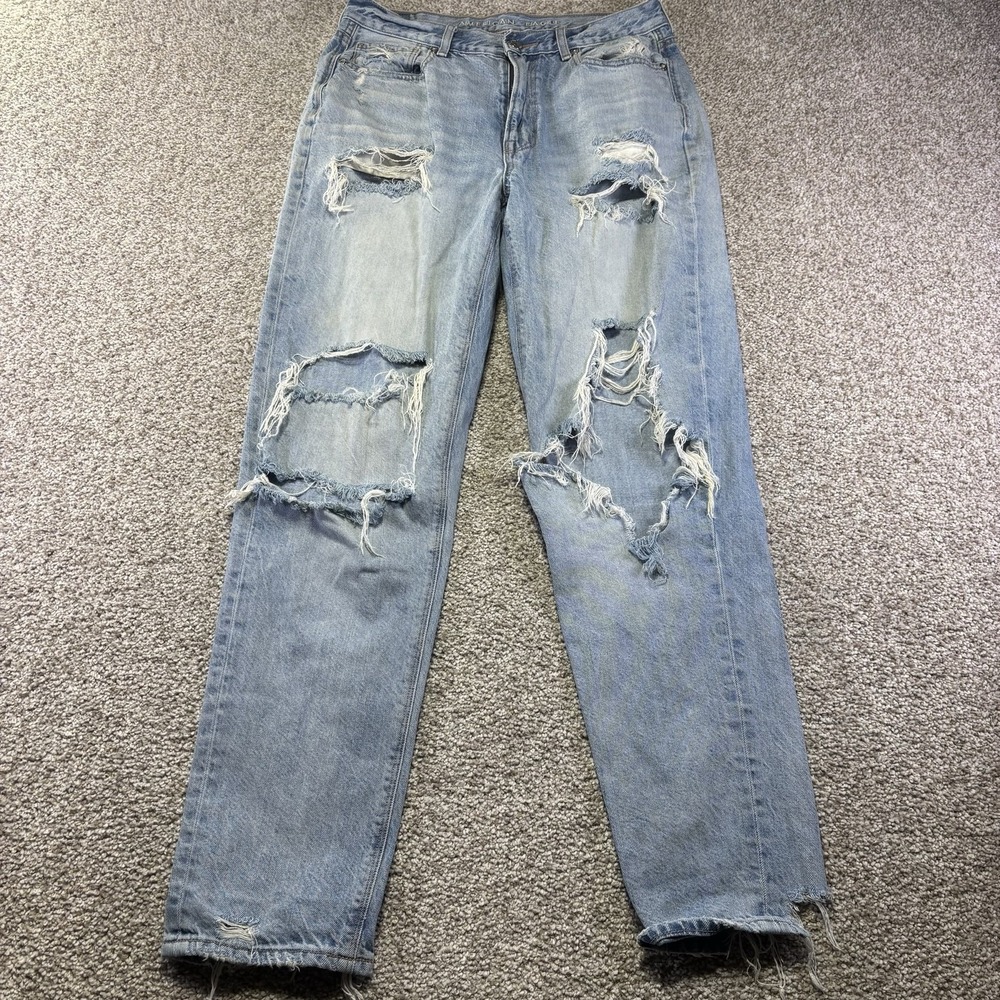 American Eagle Mom Jeans Womens 6 Tall Blue Light Wash High Rise Distressed